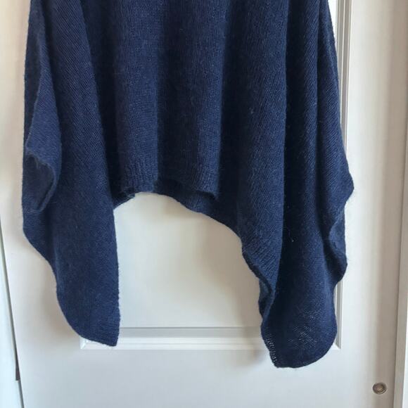 NWT Gretchen Scott Dolman Dolly Poncho Navy OS Mohair Turtleneck Batwing Cape - Picture 3 of 7